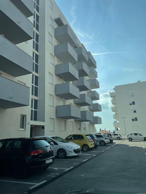 Zara Harmony Apartment Экстерьер фото